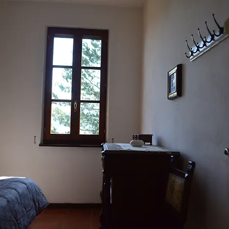 ベッド・アンド・ブレックファスト La Corte Bonomini Neviano degli Arduini
